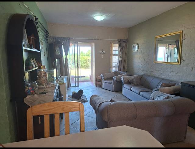 3 BEDROOM APARTMENT FOR SALE IN ASTON BAY